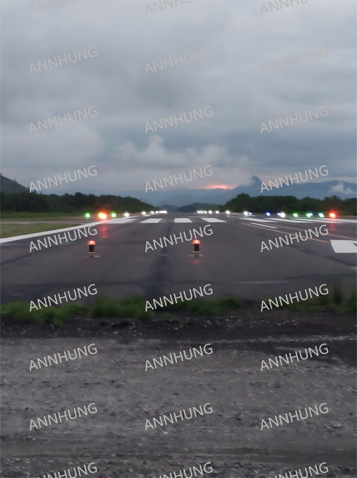 ultimo caso aziendale circa Casi di installazione di luci solari per aeroporti