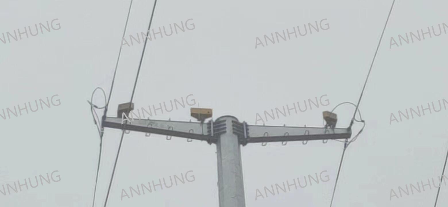 ultimo caso aziendale circa High-Intensity Type B Aviation Obstruction Light Installation: AH-HI-B1(L) Tower Marking Case Study