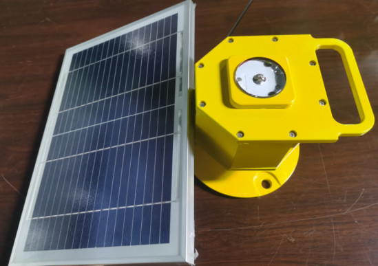 Corpo in policarbonato LED Luce per eliporto ad energia solare Luci per vie di rullaggio FATO