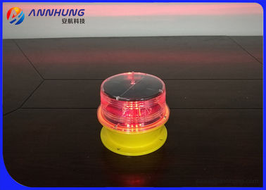 Fanale nautico a LED con portata visiva di 1-3 miglia nautiche, dotato di modulo solare in silicio monocristallino